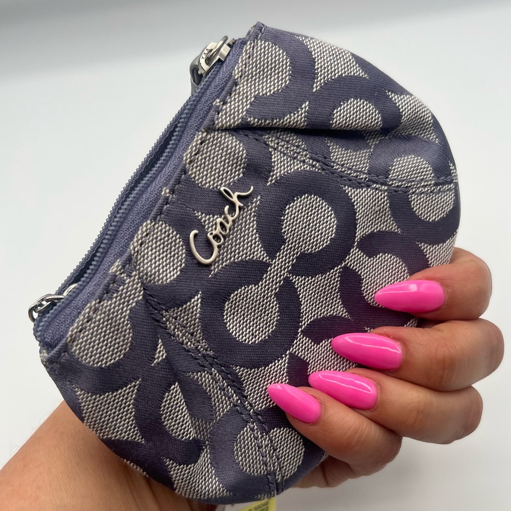 Coach Y2K NWT light purple and purple Signature Coin Pouch